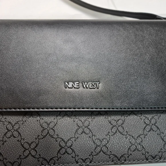 Nine West Black Crossbody Bag with Elegant Design and Adjustable Strap - Picture 7 of 8